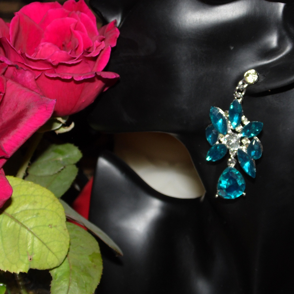 NEW BETSEY JOHNSON FASHION JEWELRY EARRINGS ~PM30